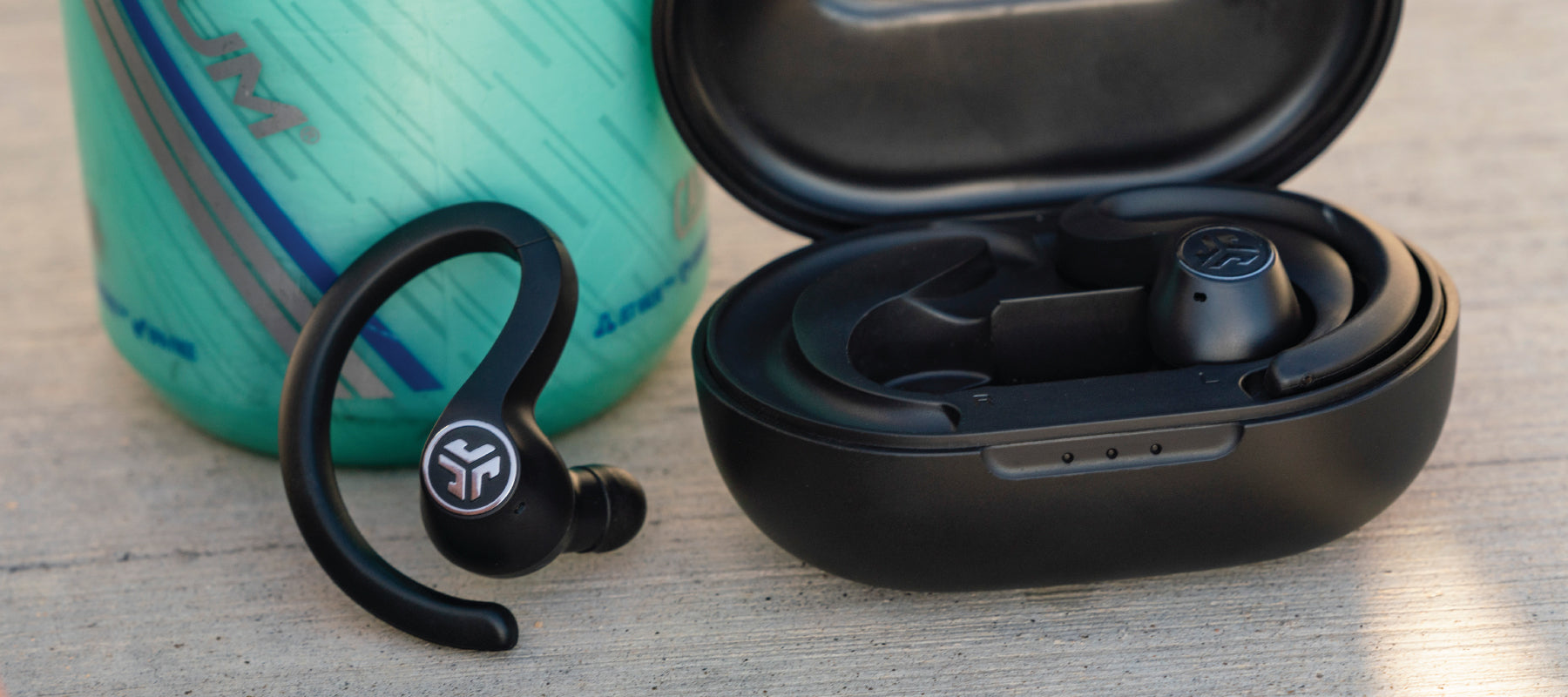 Innovative Integrated Charging Cable – JLab