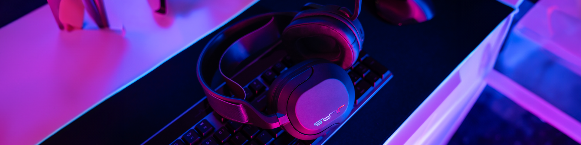 Conquer the Night: NEW Nightfall Wireless Gaming Headset