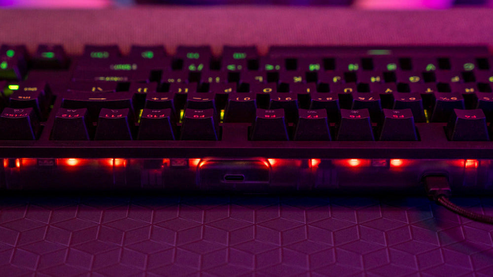 JLab Daybreak Keyboard Lifestyle Lyss Black 16x9 Customizable RGB 2